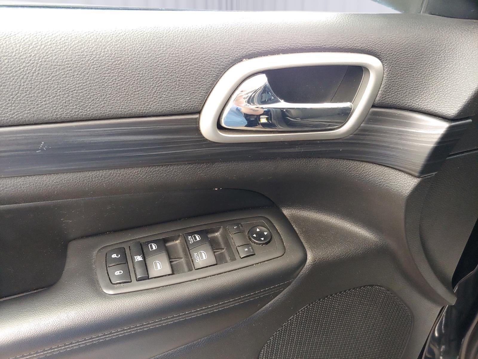 2019 Jeep Grand Cherokee Laredo E