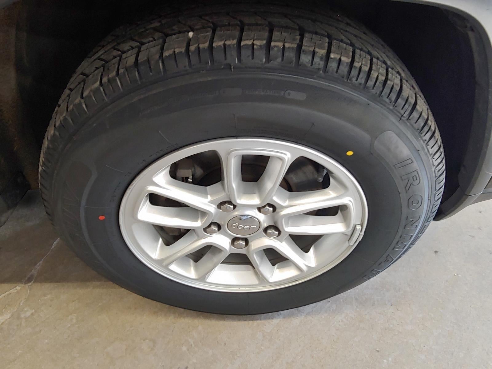 2019 Jeep Grand Cherokee Laredo E