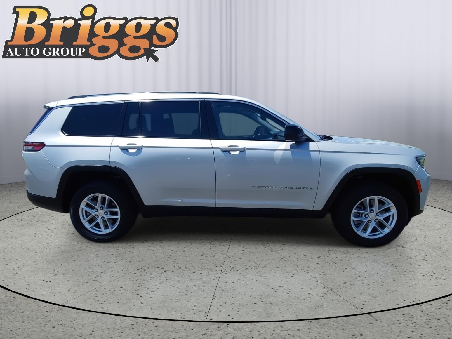 2023 Jeep Grand Cherokee L Laredo