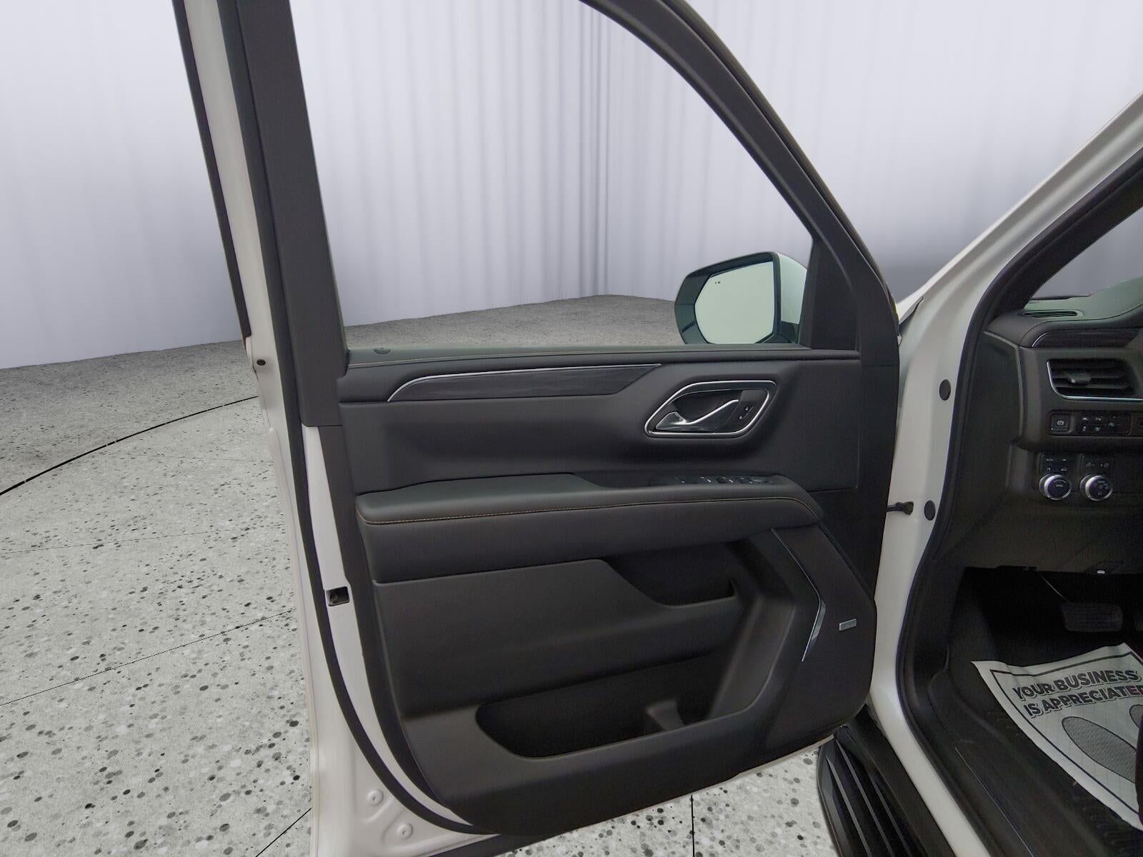 2024 GMC Yukon XL SLT