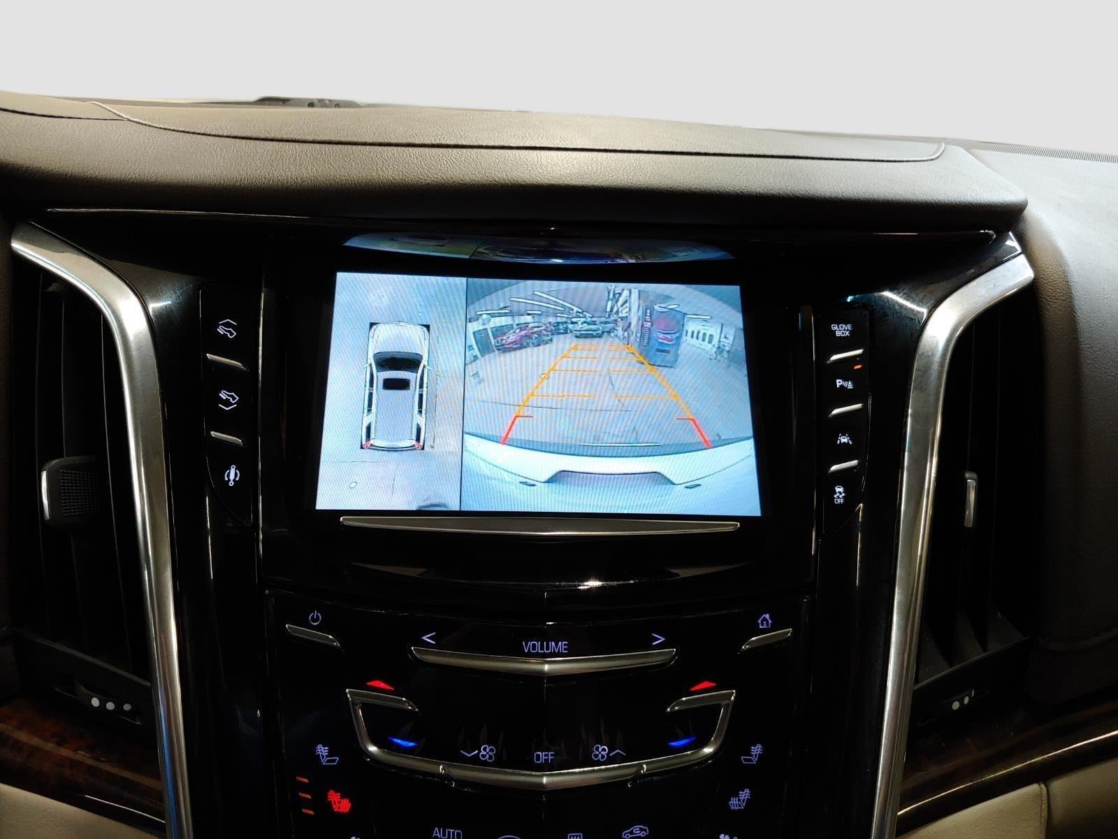 2016 Cadillac Escalade Luxury Collection