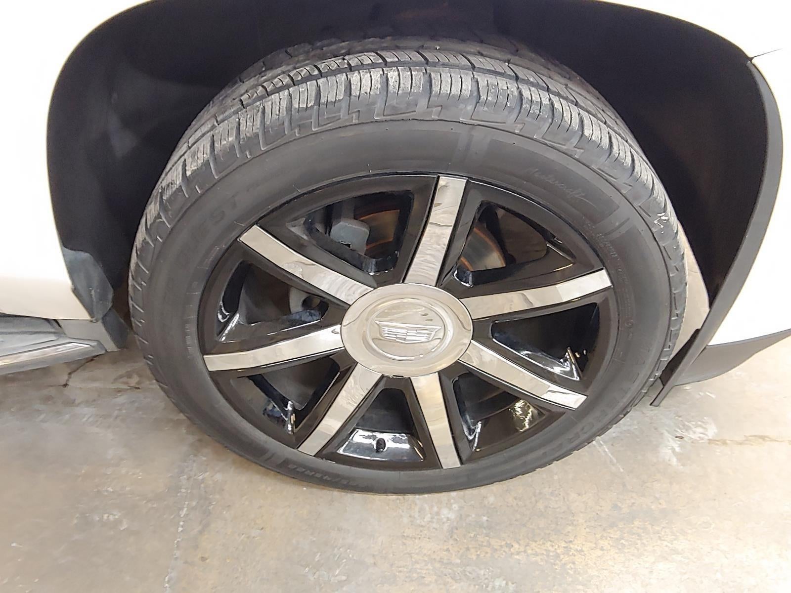 2016 Cadillac Escalade Luxury Collection