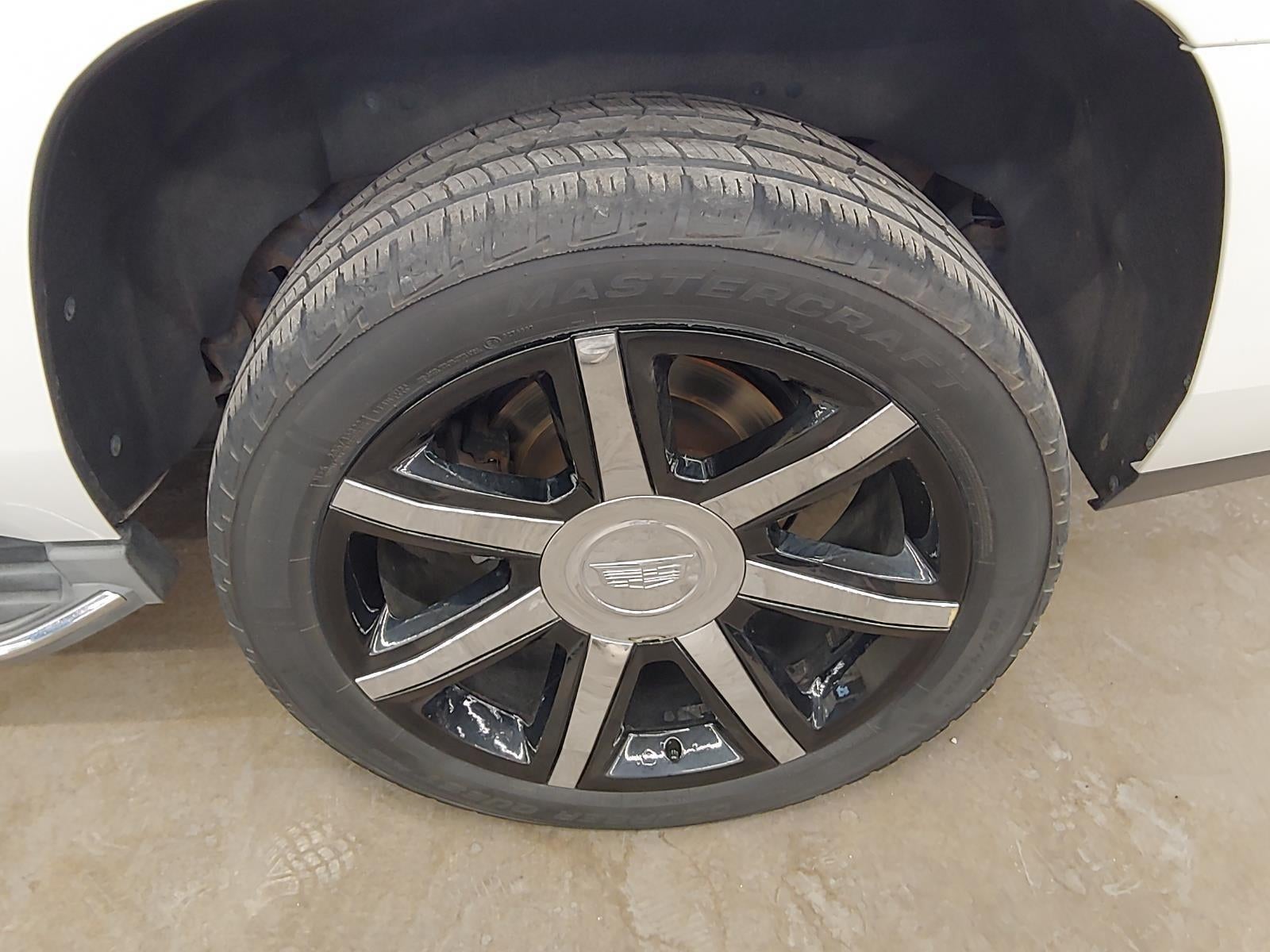 2016 Cadillac Escalade Luxury Collection