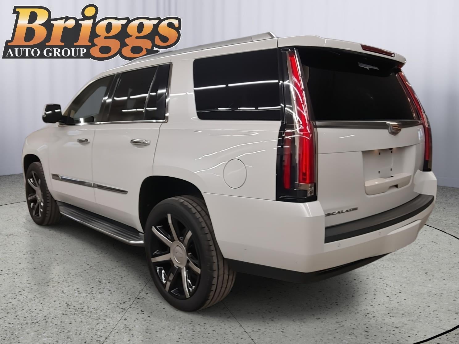2016 Cadillac Escalade Luxury Collection