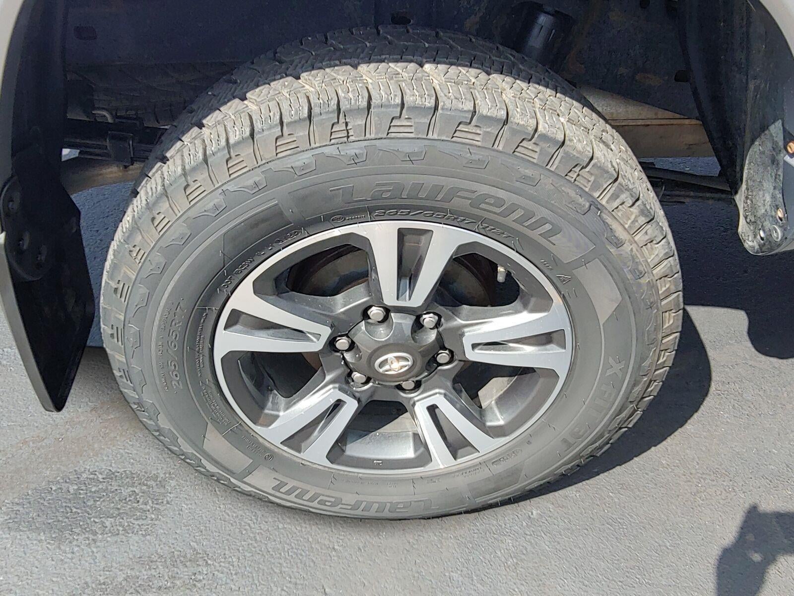 2016 Toyota Tacoma SR
