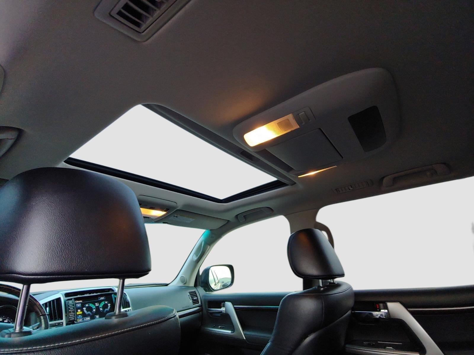 2013 Toyota Land Cruiser Base