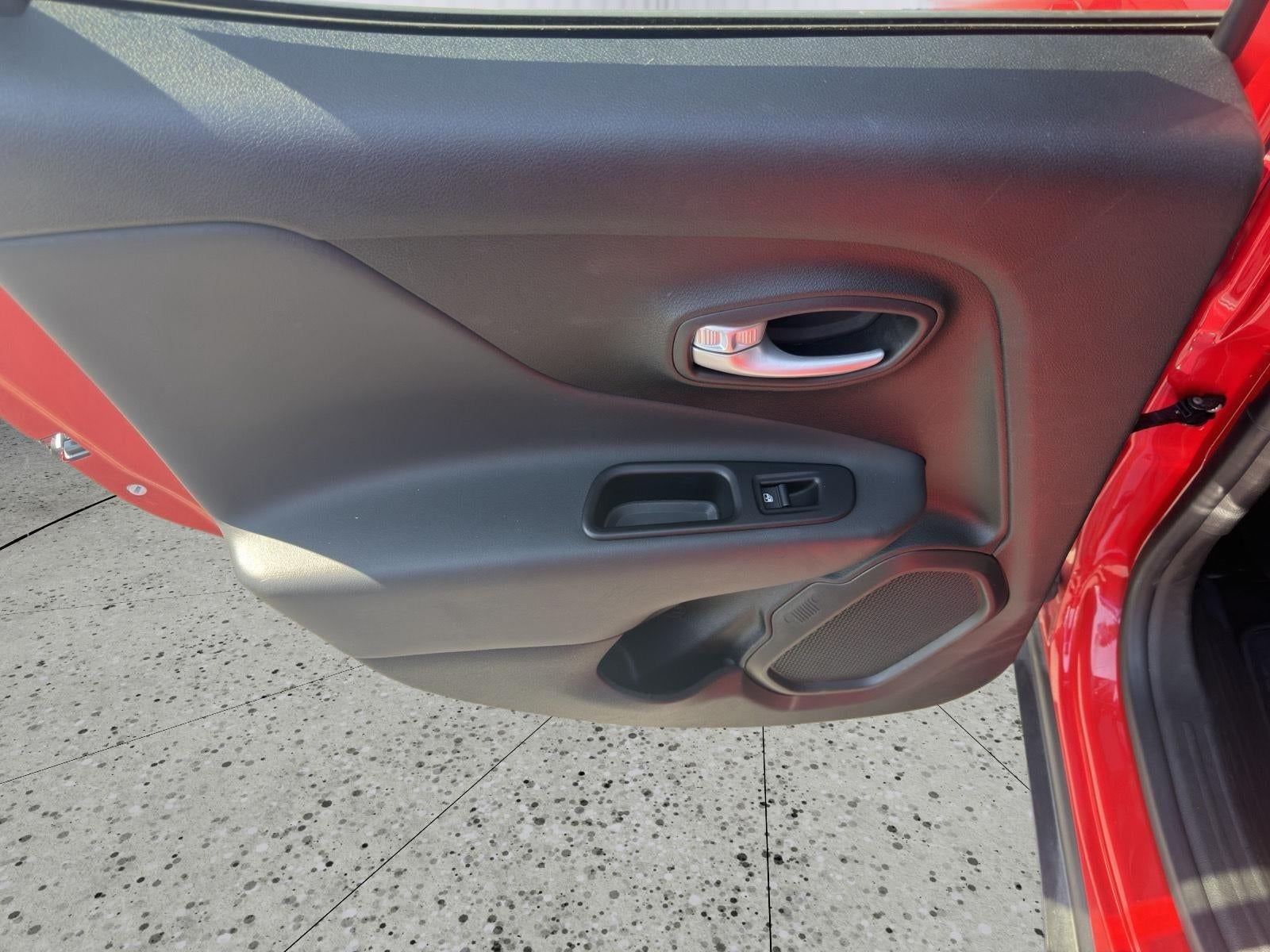2023 Jeep Renegade Trailhawk