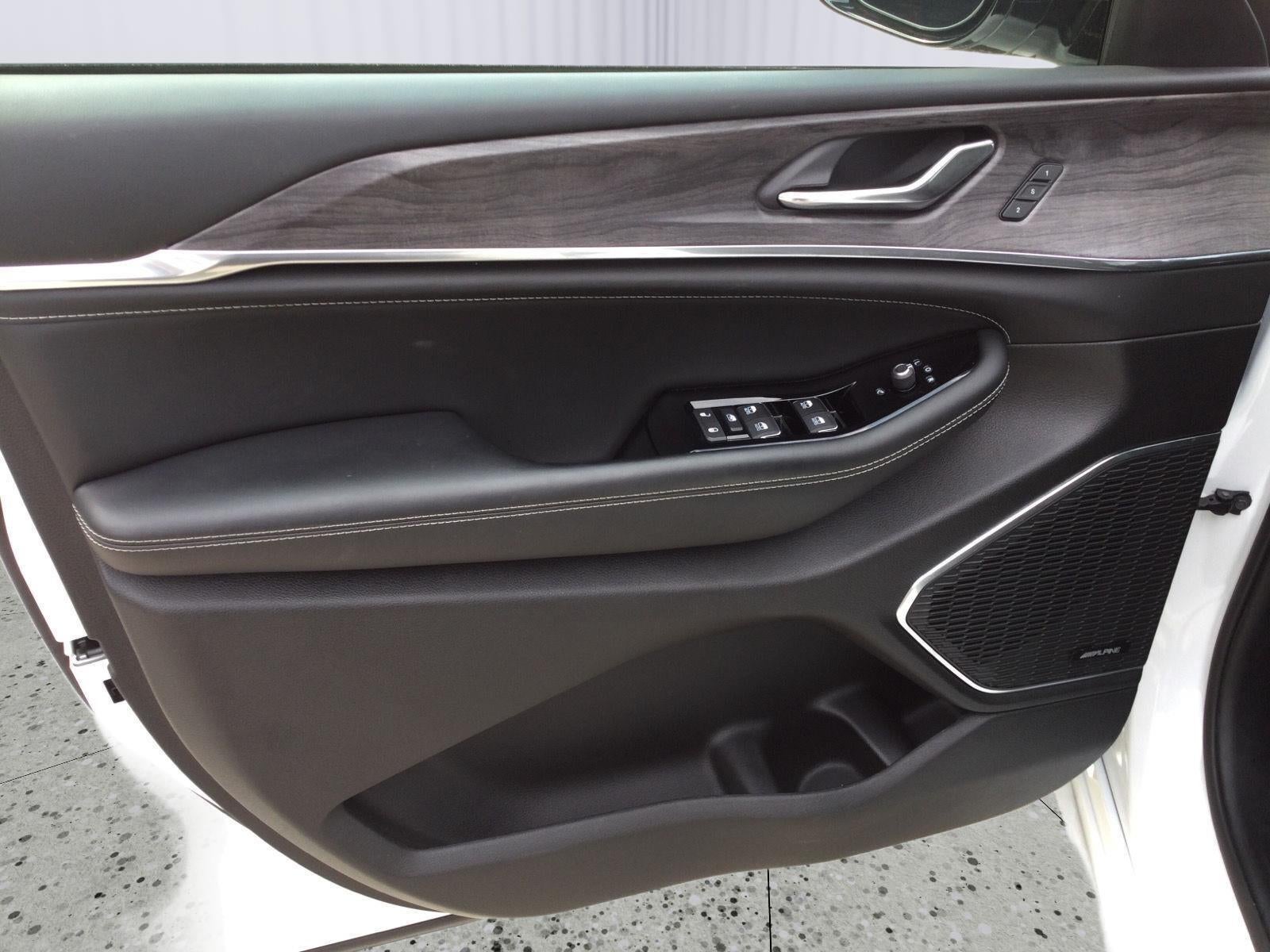 2024 Jeep Grand Cherokee Overland 4x4