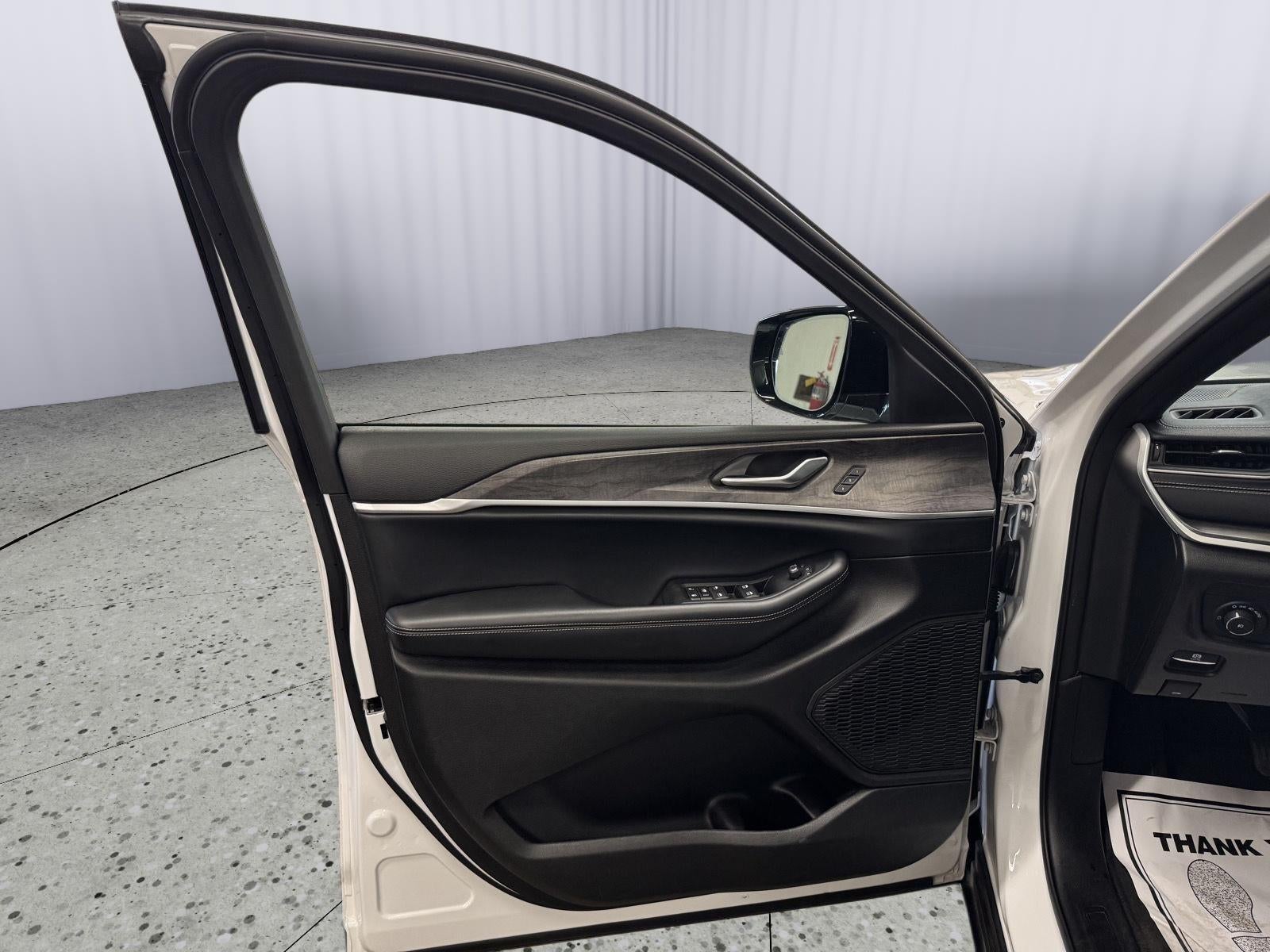 2024 Jeep Grand Cherokee L Limited 4x4