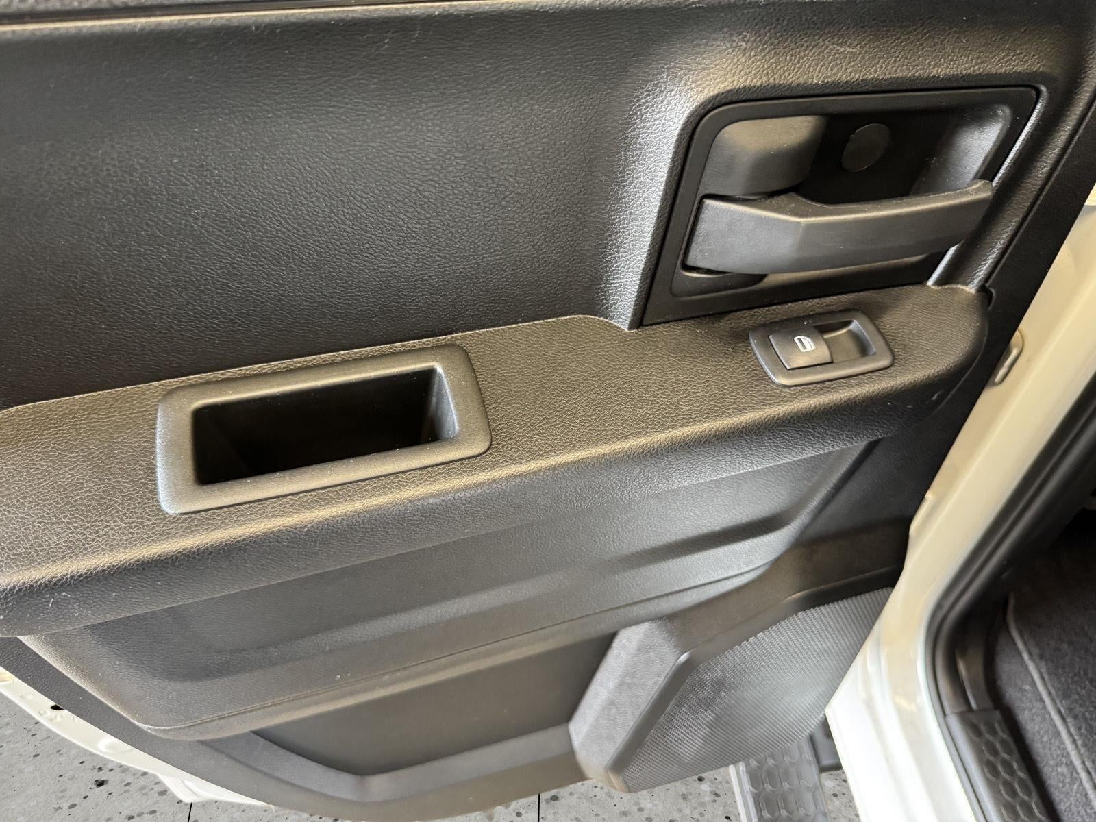 2021 RAM 1500 Classic Tradesman Quad Cab 4x2 6'4' Box