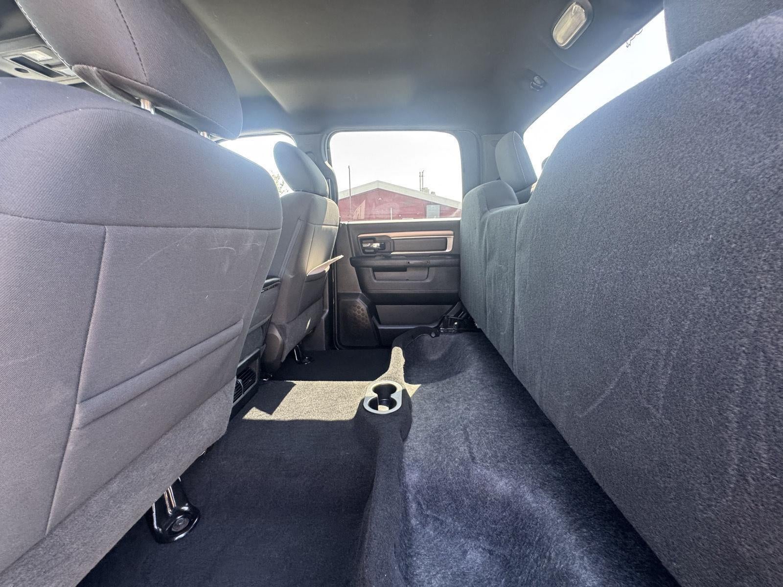 2024 RAM Ram 1500 Classic Warlock Crew Cab 4x2 5'7' Box