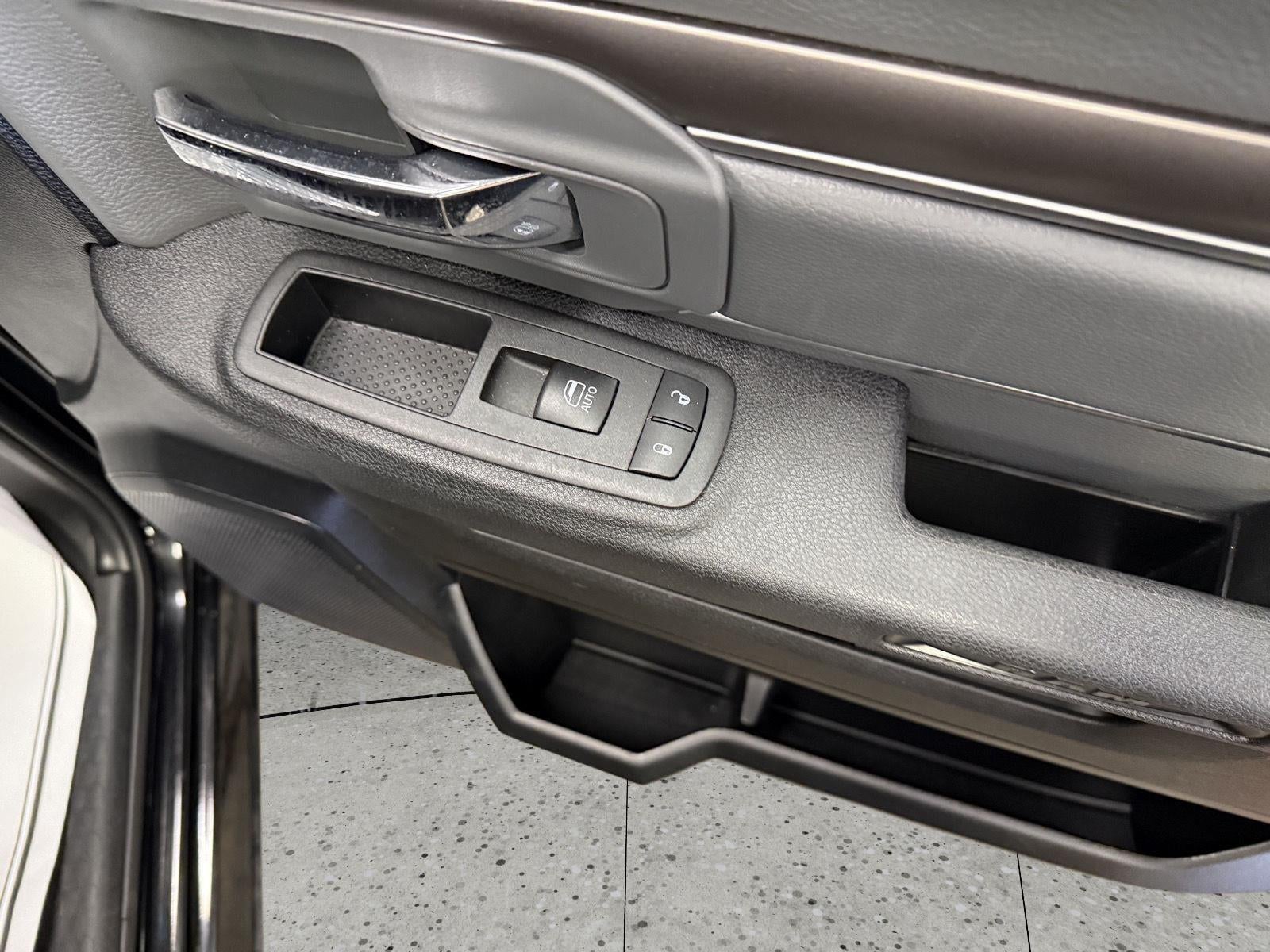 2024 RAM 1500 Classic SLT Quad Cab 4x4 6'4' Box