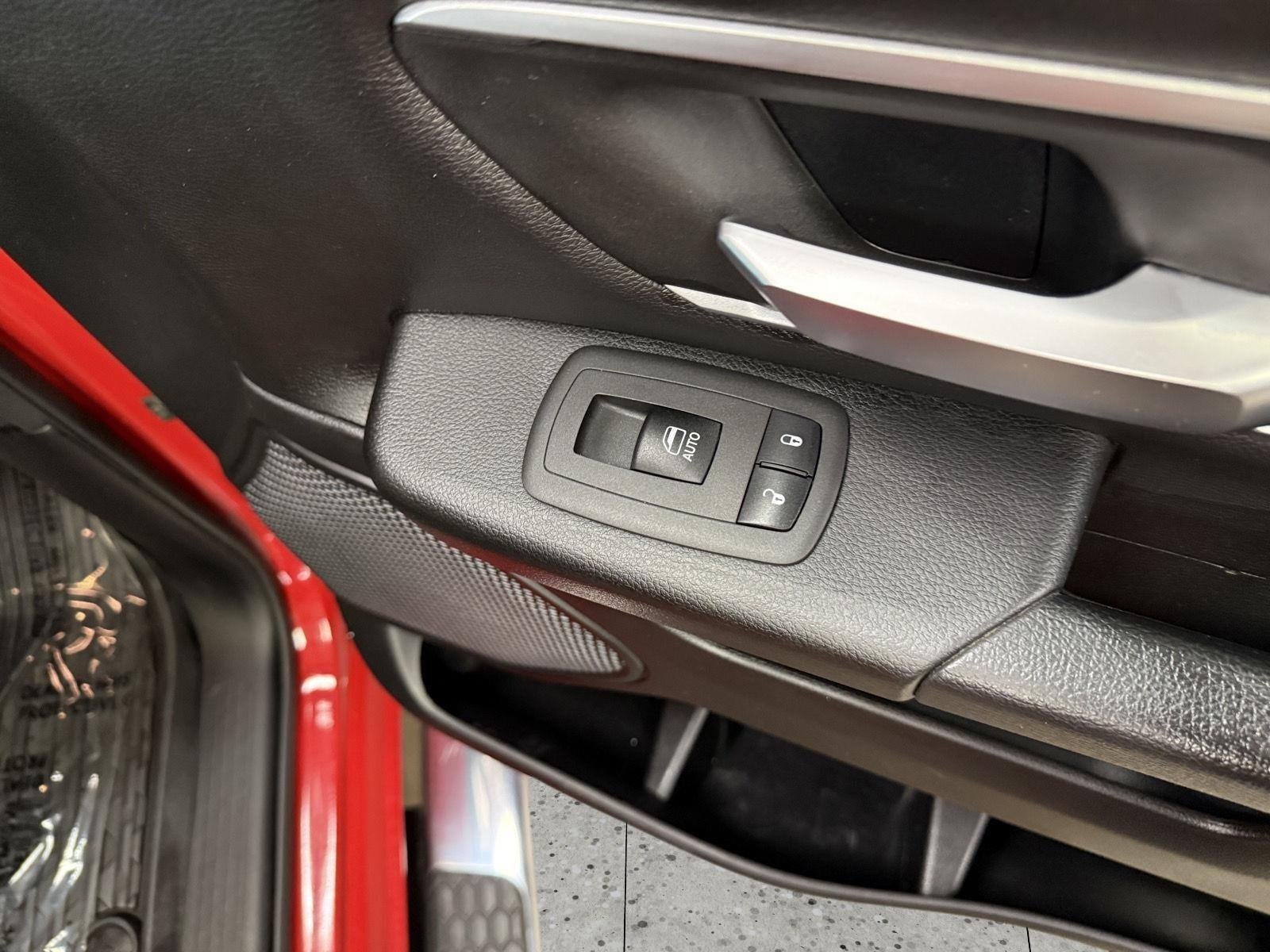 2021 RAM 1500 Big Horn Crew Cab 4x4 5'7' Box