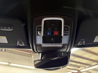 2023 RAM 1500 Laramie Crew Cab 4x4 5'7' Box