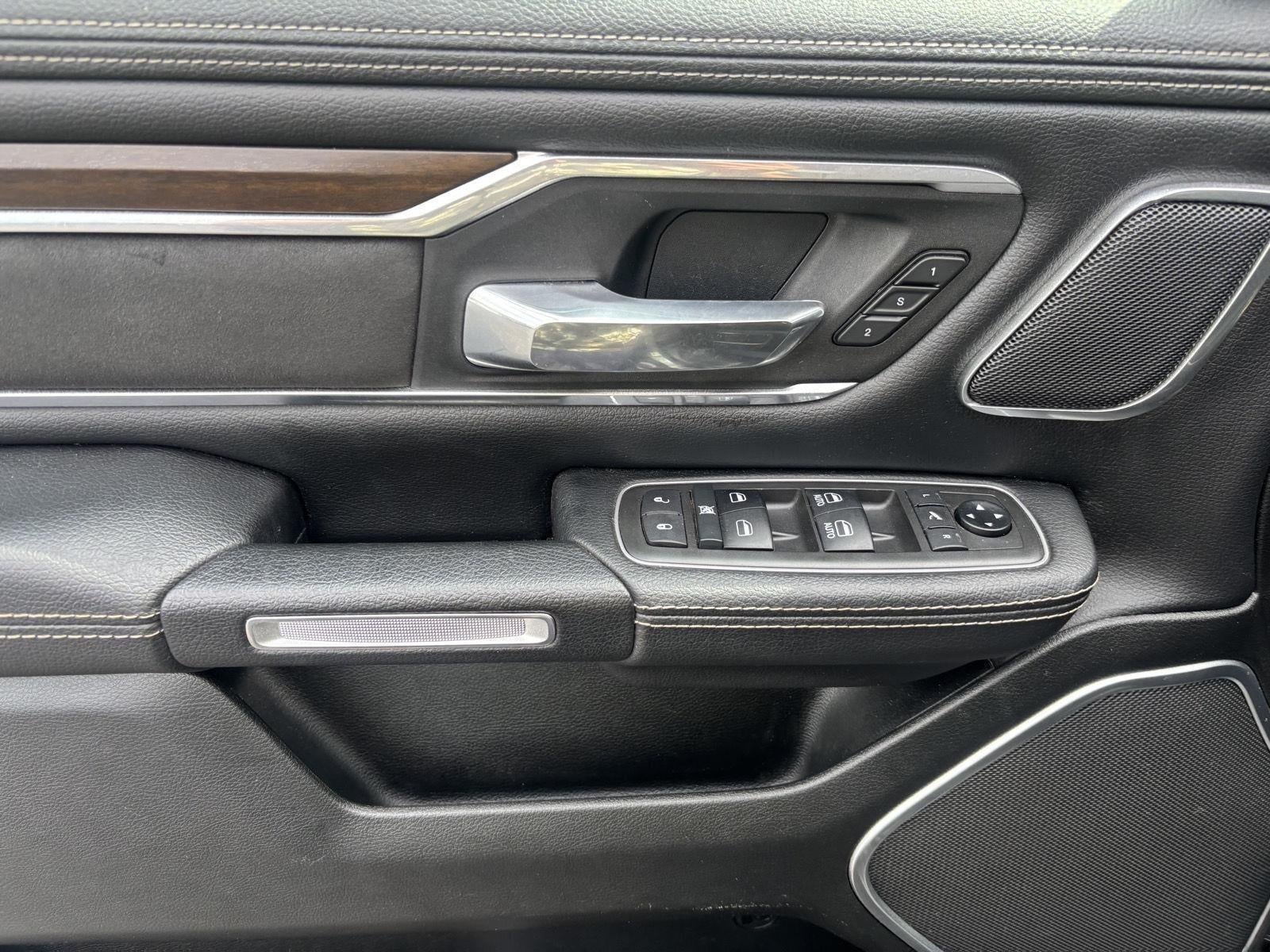 2021 RAM 1500 Laramie Crew Cab 4x4 5'7' Box