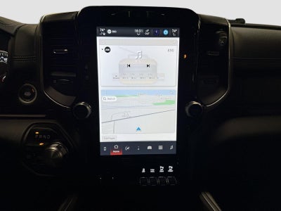 2023 RAM 1500 Laramie Crew Cab 4x4 5'7' Box