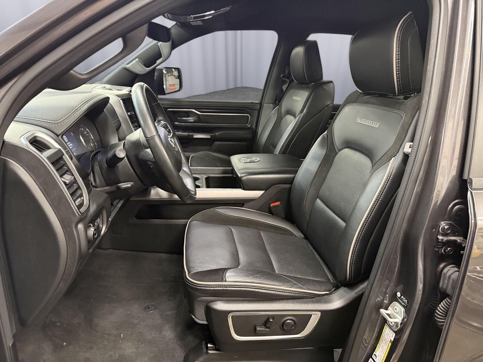 2023 RAM 1500 Laramie Crew Cab 4x4 5'7' Box