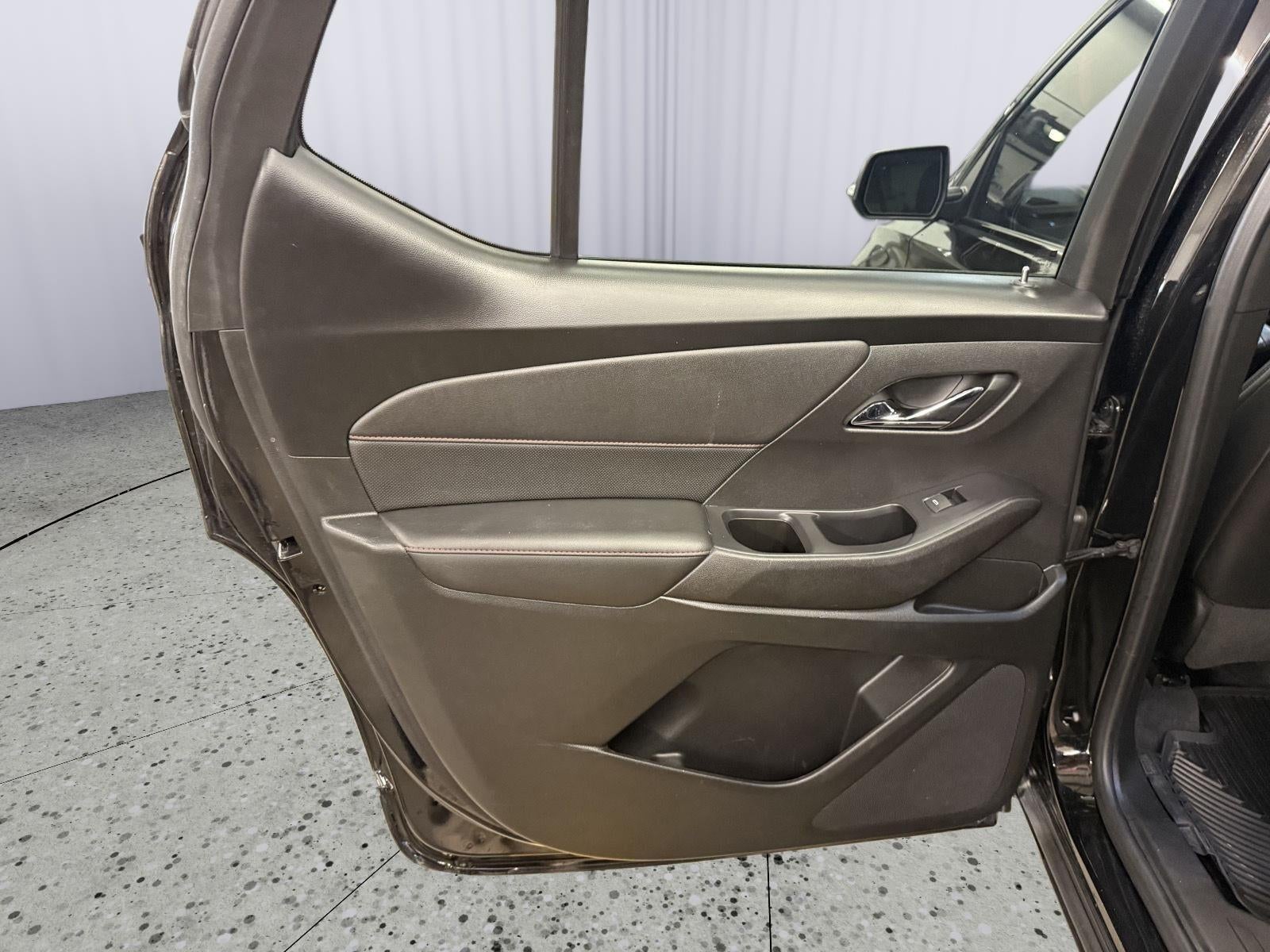 2022 Chevrolet Traverse FWD RS