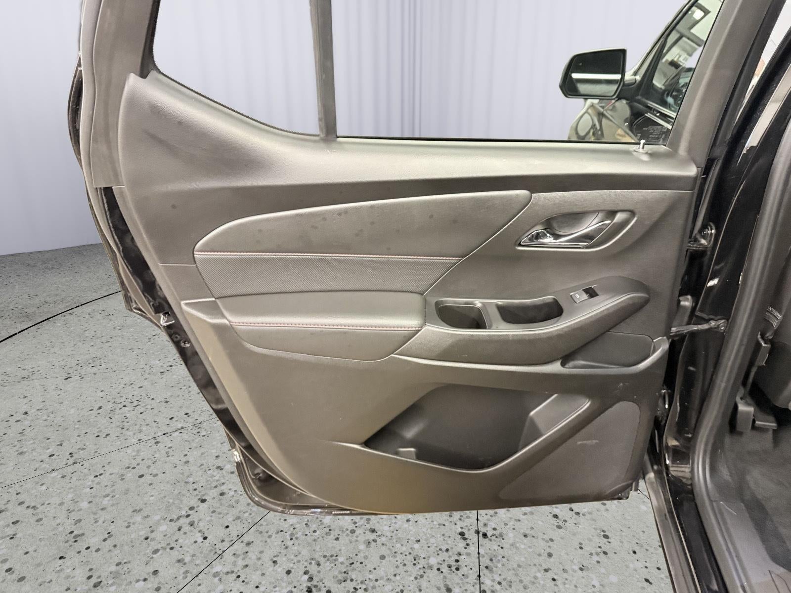 2023 Chevrolet Traverse AWD RS