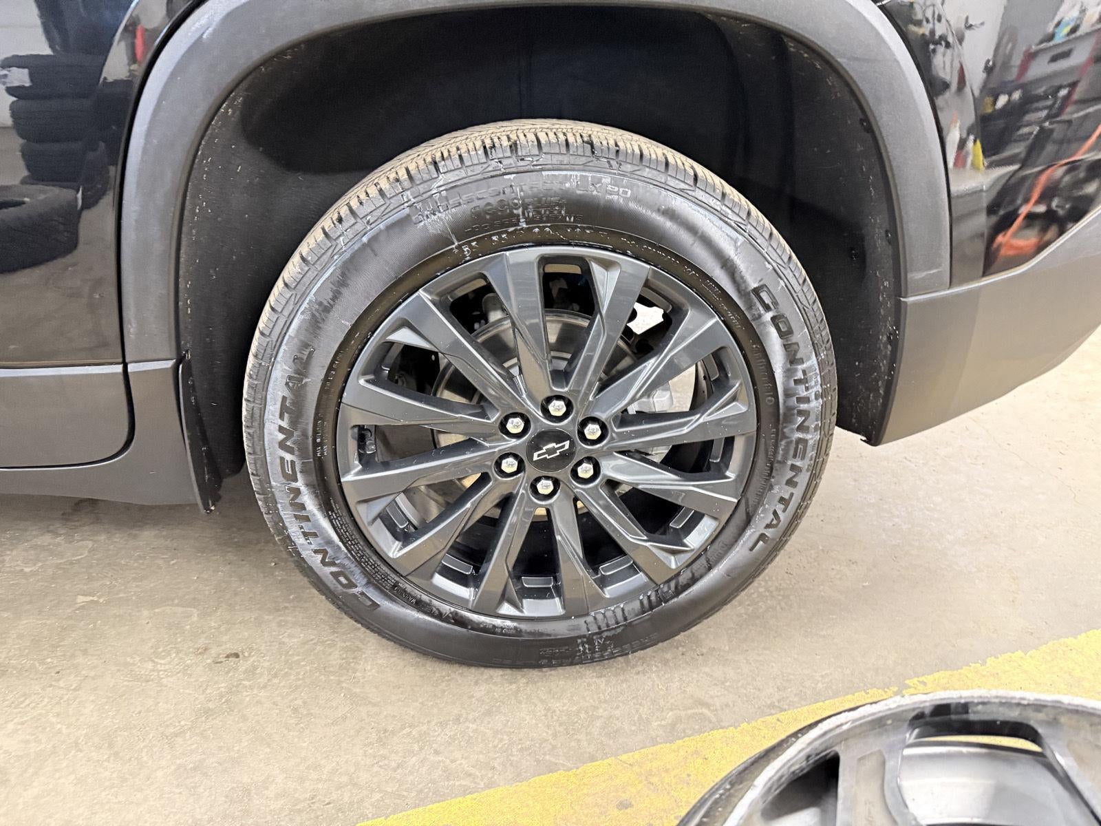 2023 Chevrolet Traverse AWD RS