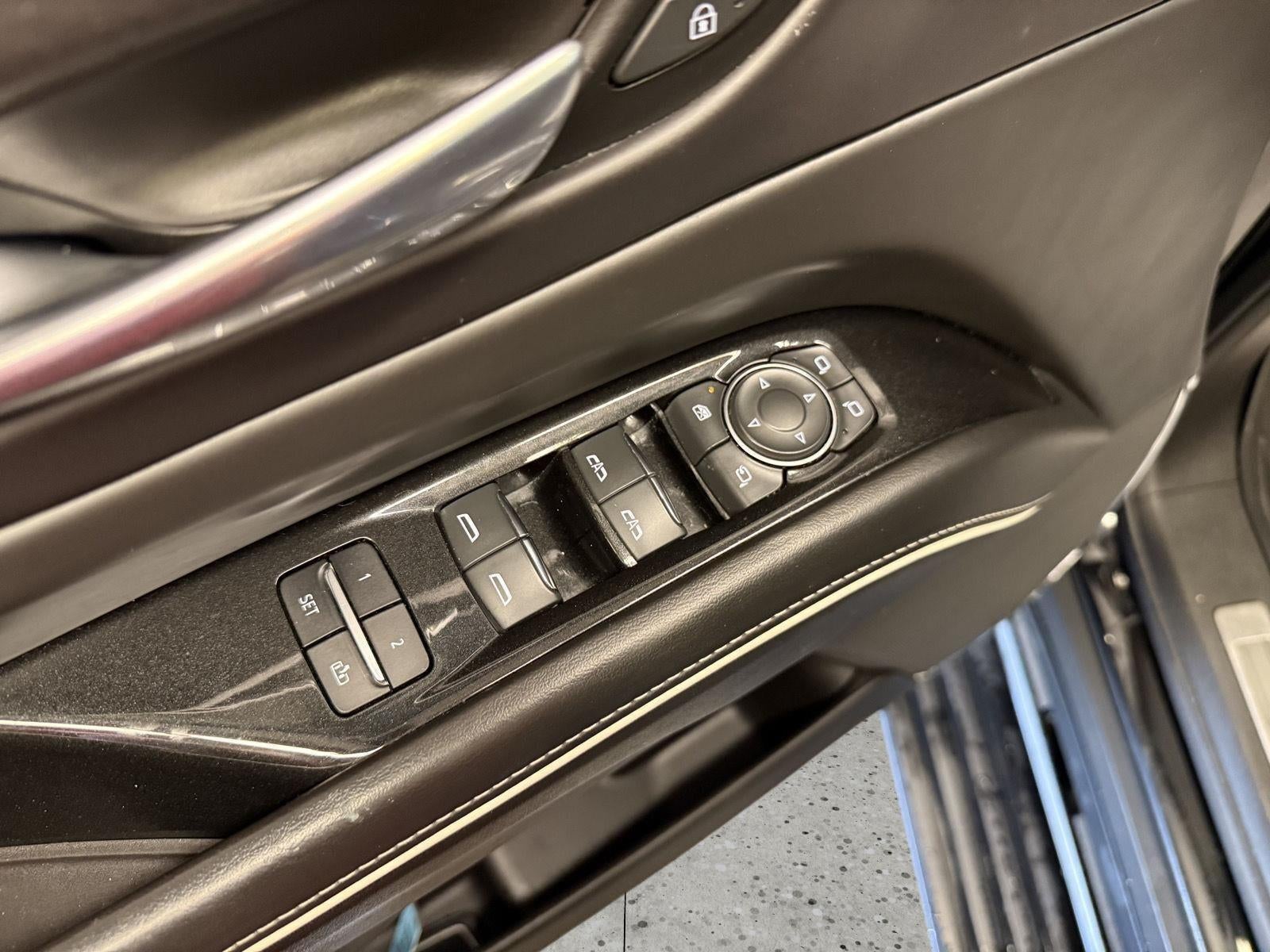 2022 Cadillac Escalade 4WD Sport Platinum