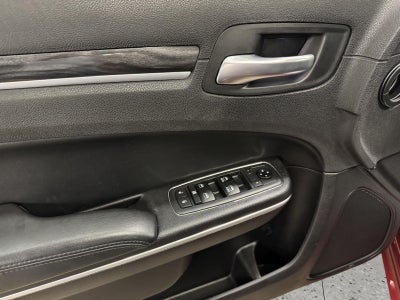 2019 Chrysler 300 Touring