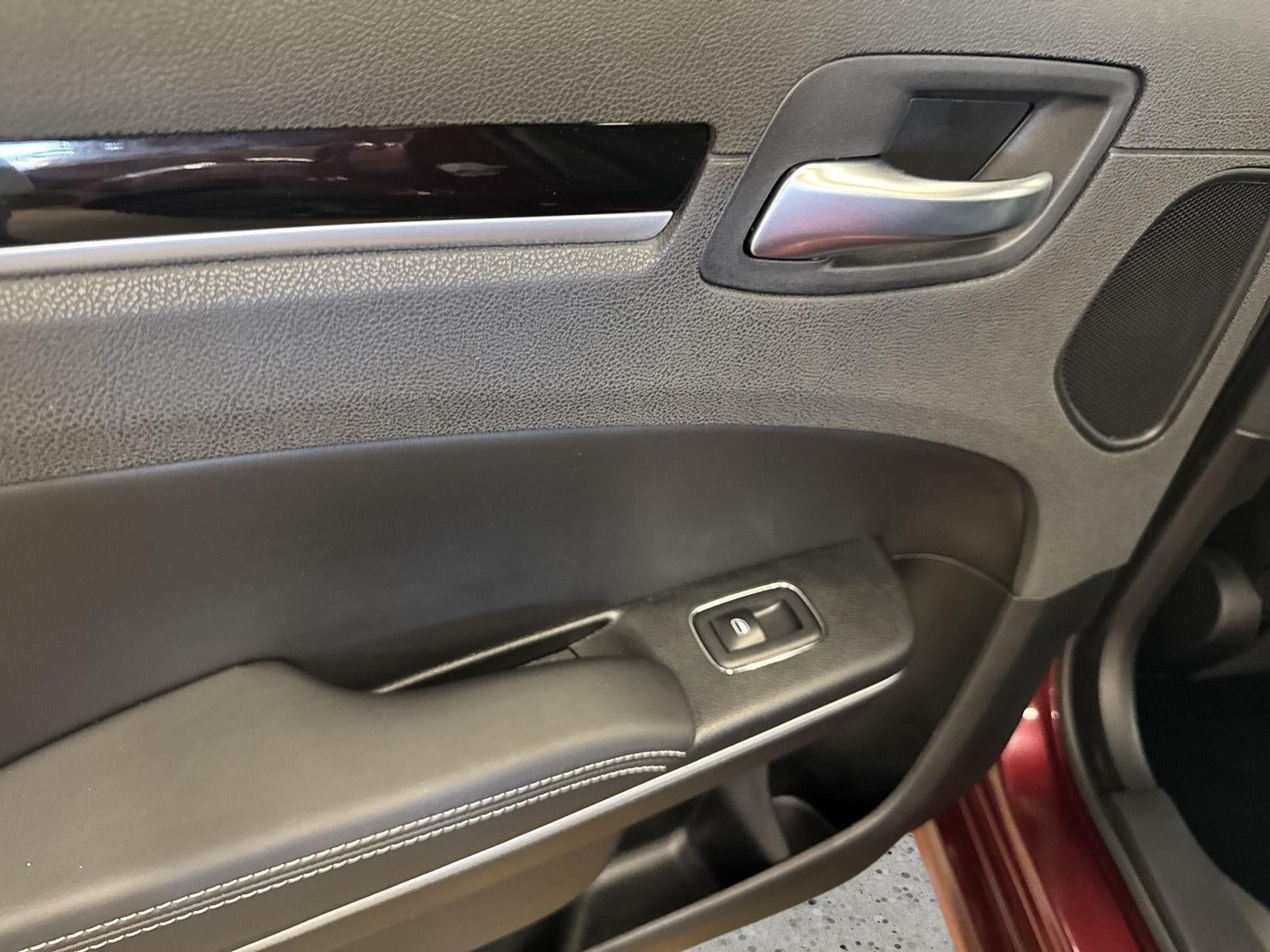 2023 Chrysler 300 300S