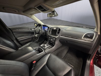 2016 Chrysler 300 Limited