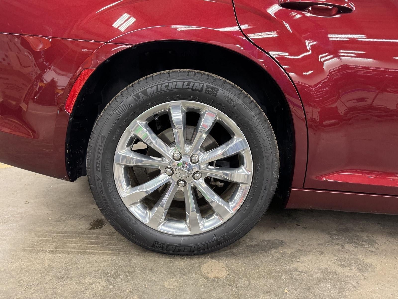 2016 Chrysler 300 Limited