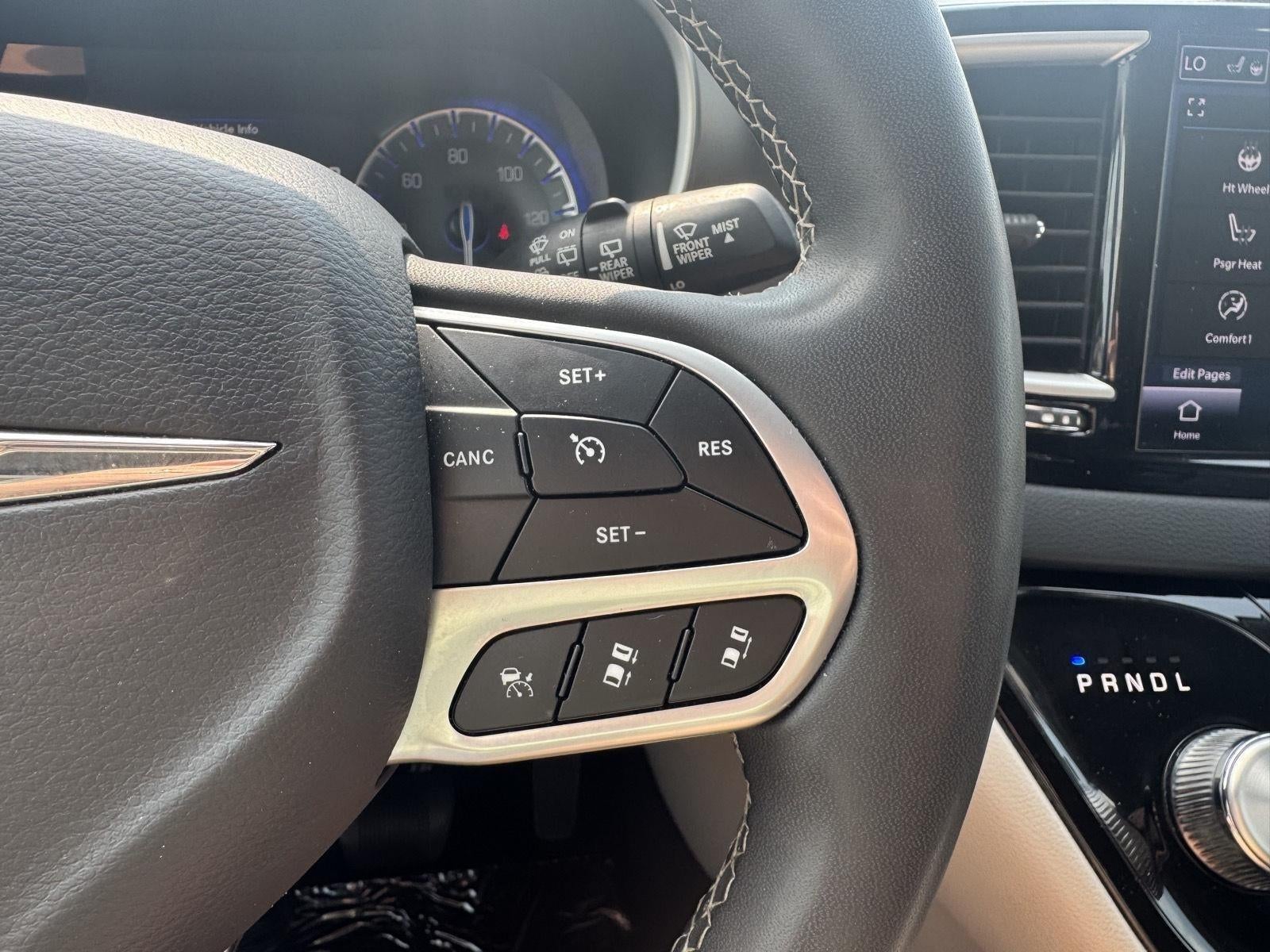 2023 Chrysler Pacifica Touring L