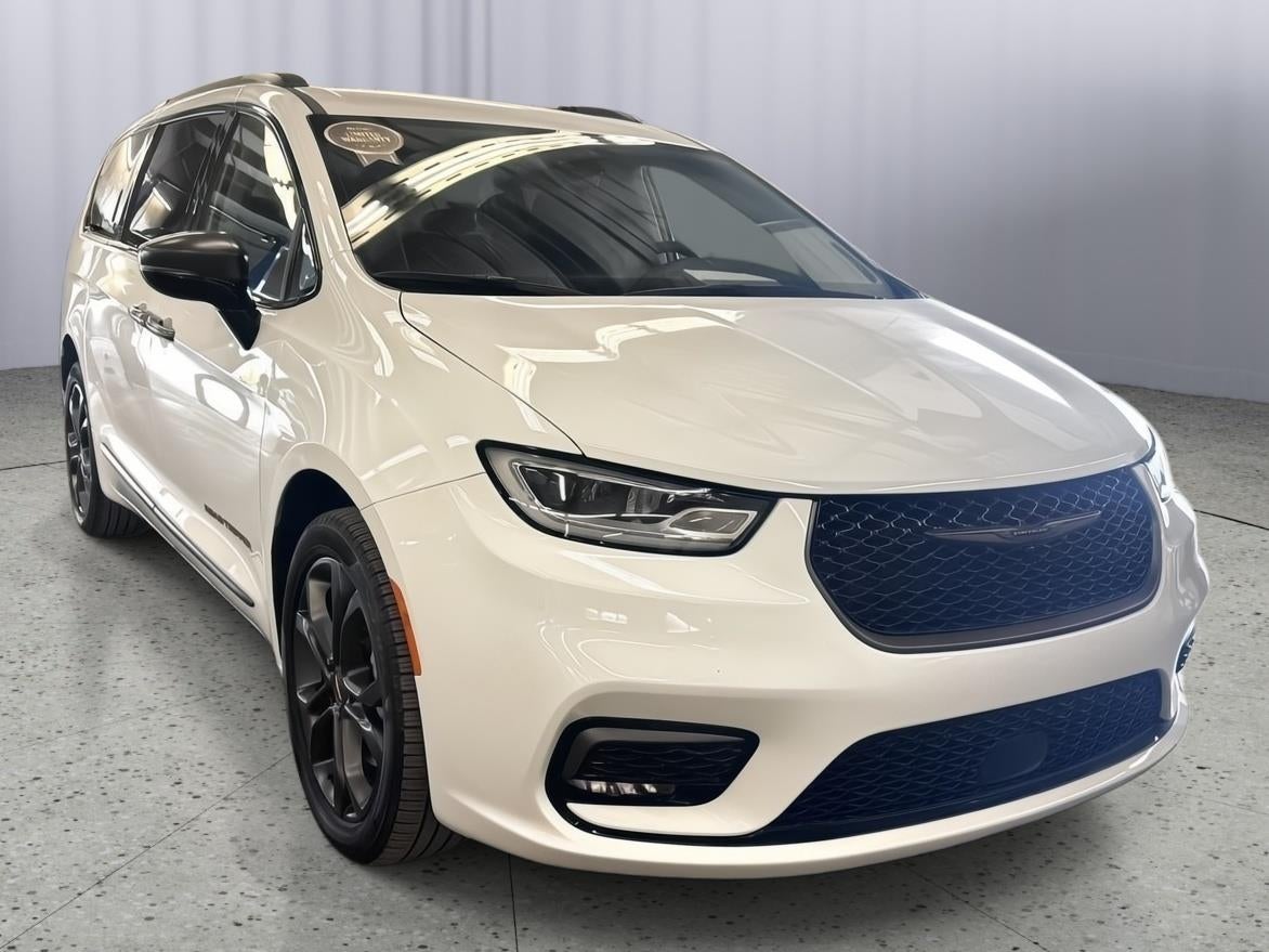 2024 Chrysler Pacifica Touring L AWD