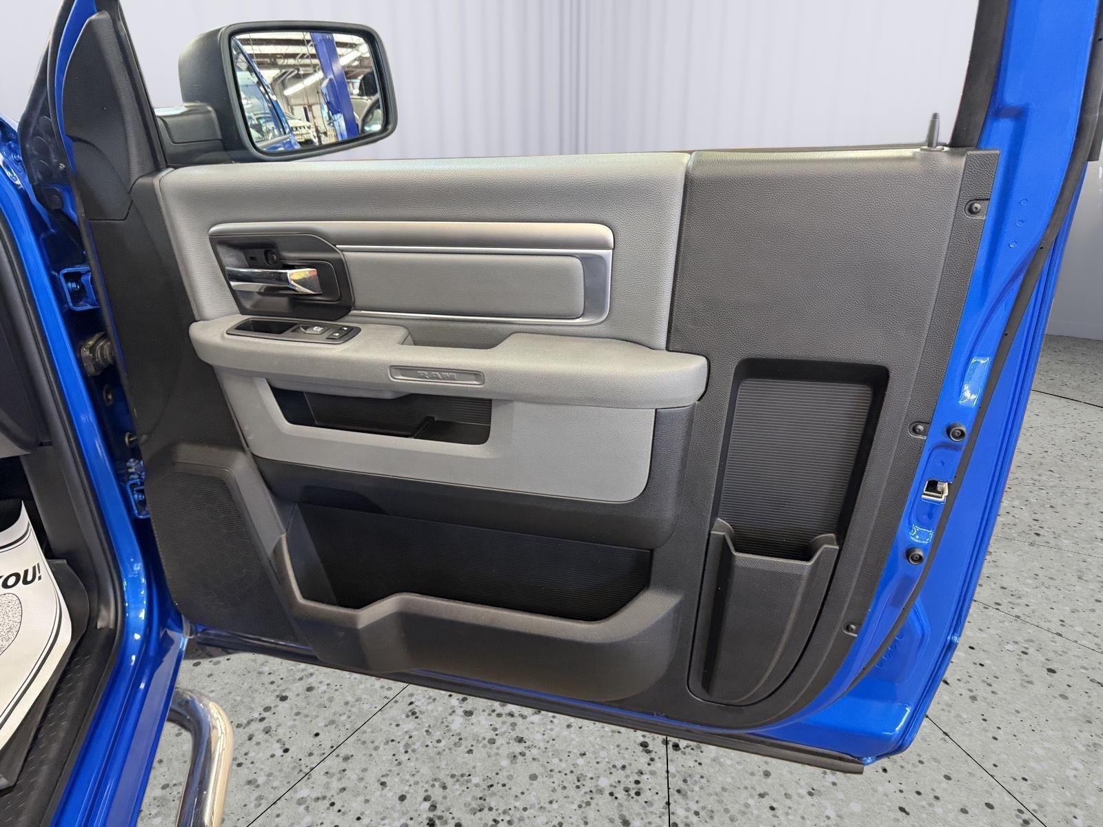 2021 RAM 1500 Classic Tradesman Regular Cab 4x2 6'4' Box