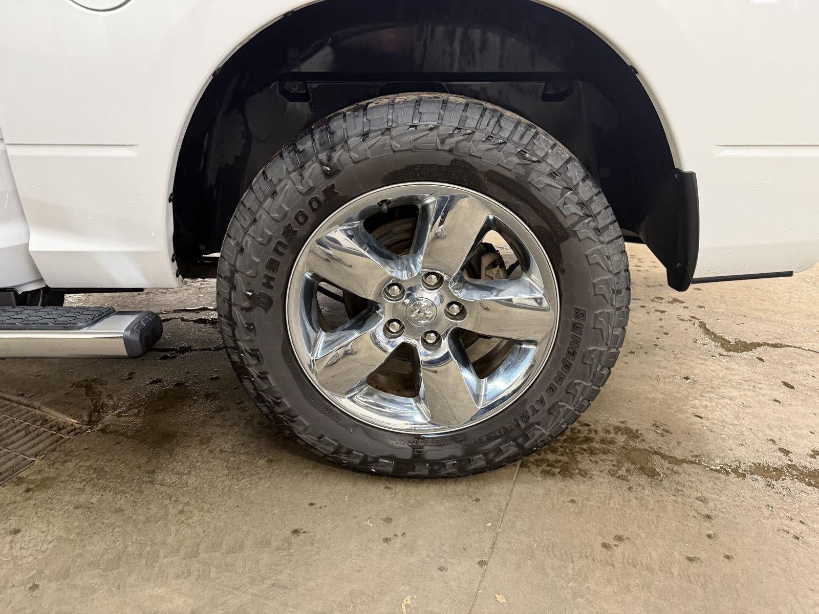 2017 RAM 1500 Big Horn Crew Cab 4x4 5'7' Box