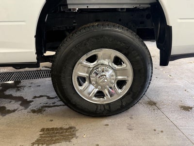 2022 RAM 2500 Tradesman Crew Cab 4x4 8' Box