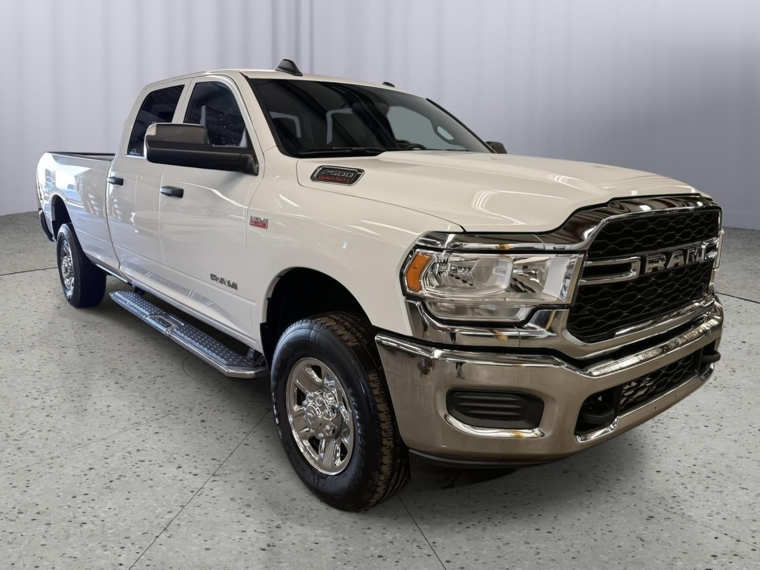 2022 RAM 2500 Tradesman Crew Cab 4x4 8' Box