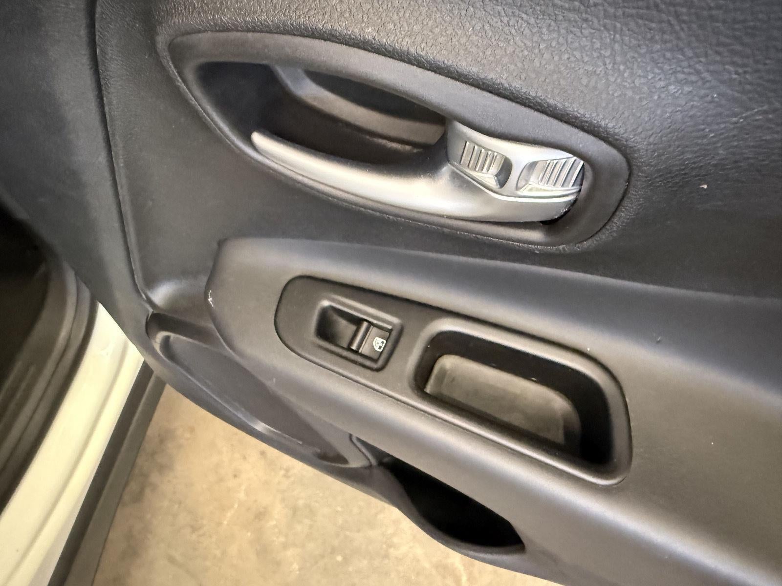 2019 Jeep Renegade Altitude FWD