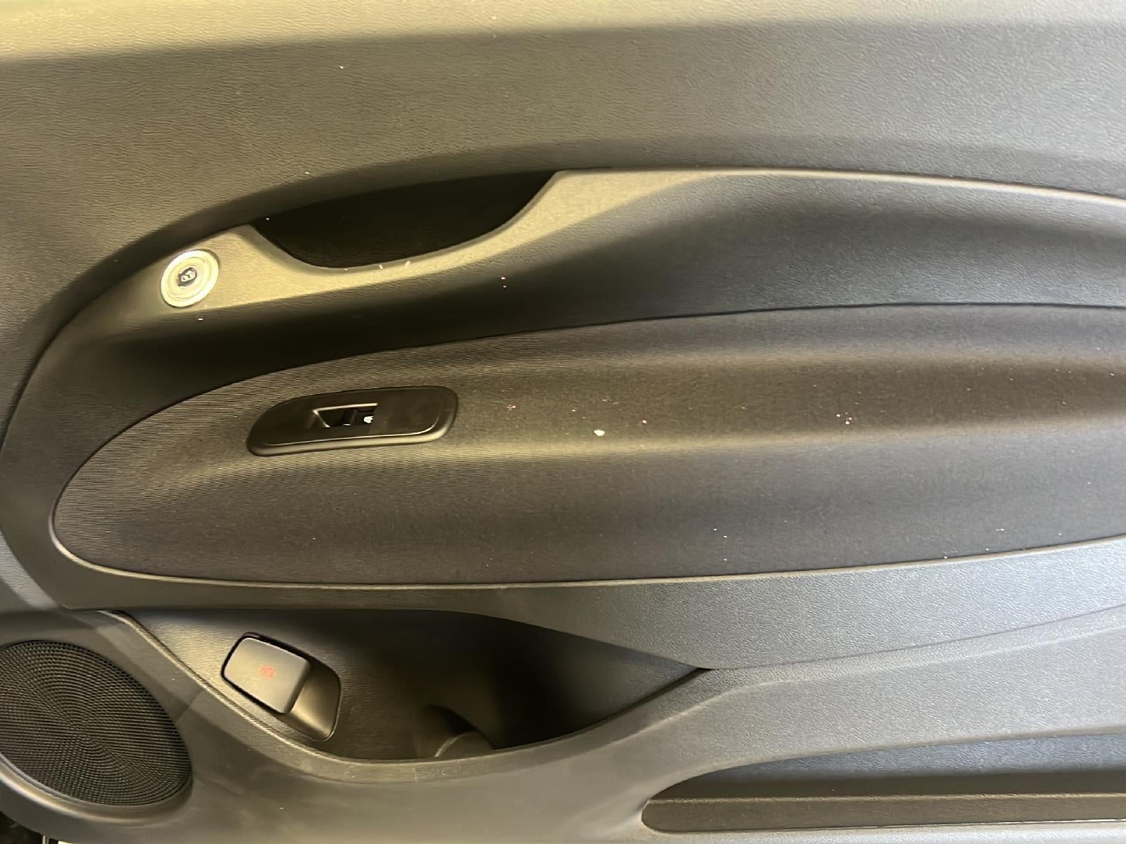 2024 FIAT FIAT 500e 500e INSPI(RED)