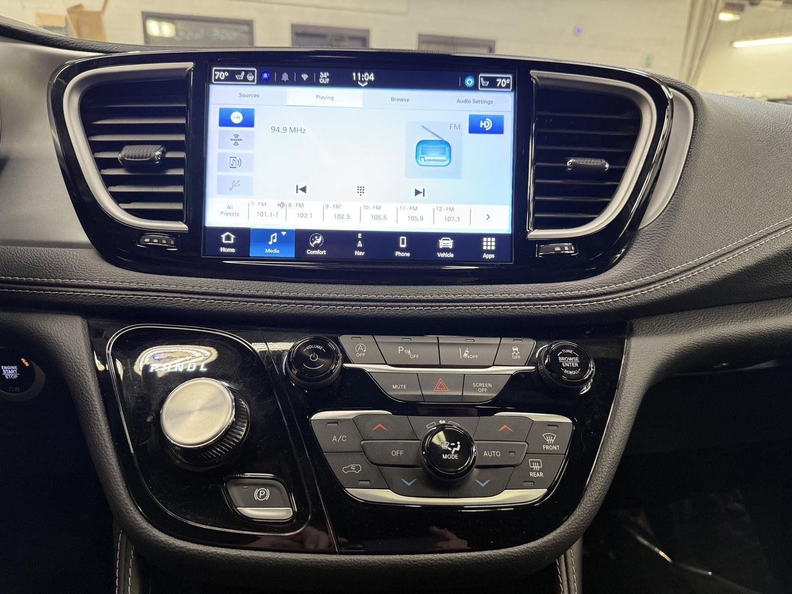 2025 Chrysler Pacifica Limited