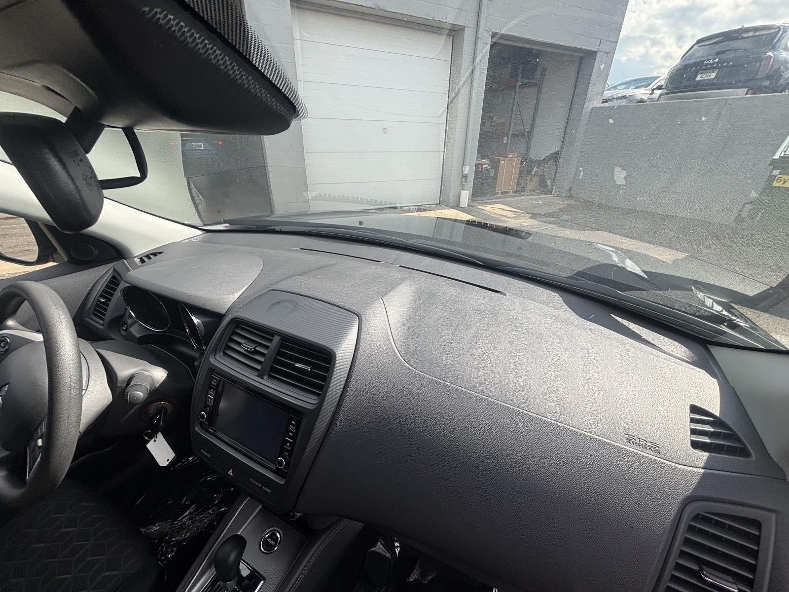 2025 Mitsubishi Outlander Sport SE