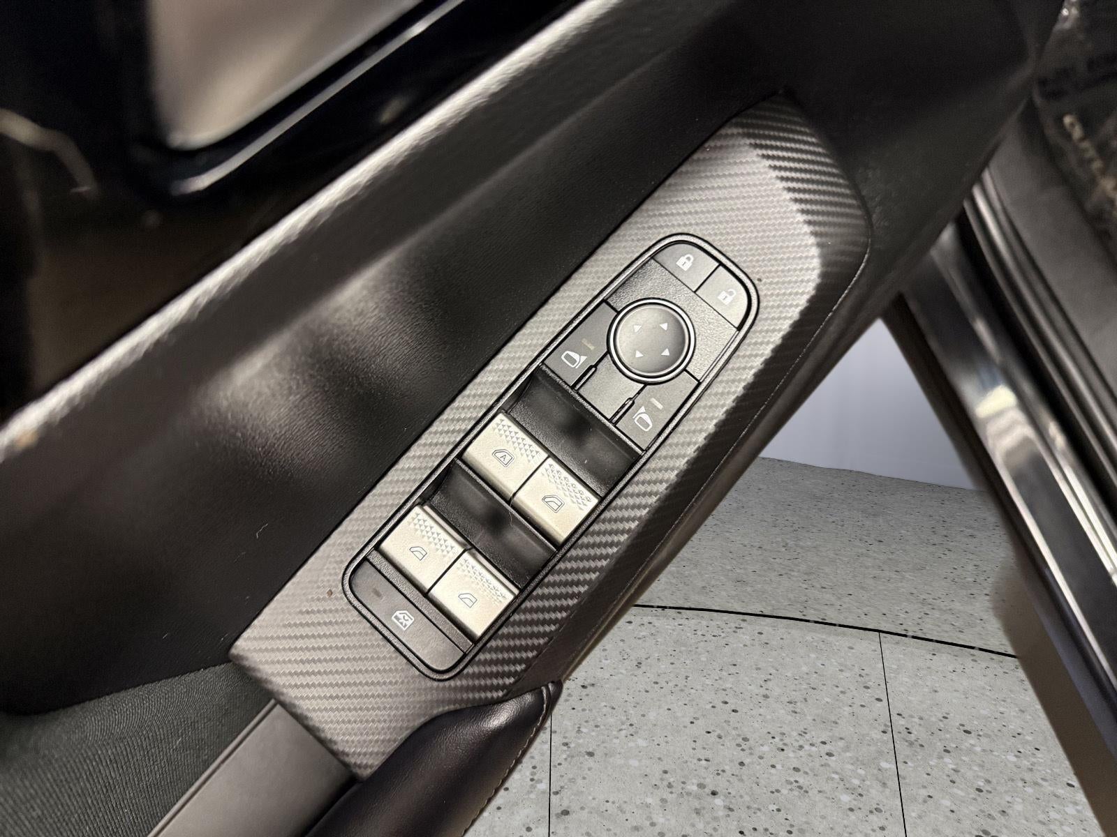 2024 Mitsubishi Outlander ES