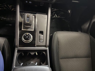 2024 Mitsubishi Outlander ES