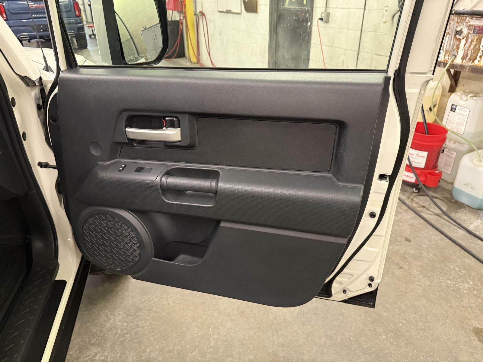 2012 Toyota FJ Cruiser Base