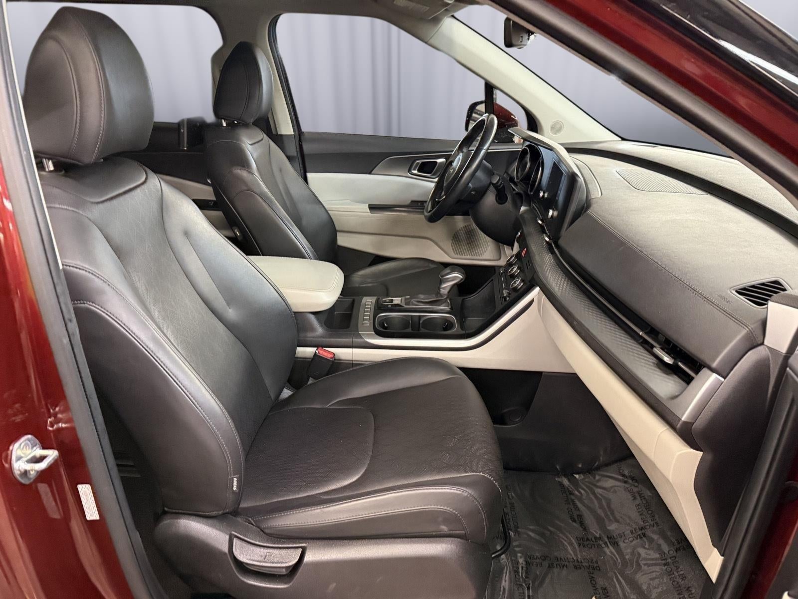 2023 Kia Carnival LX