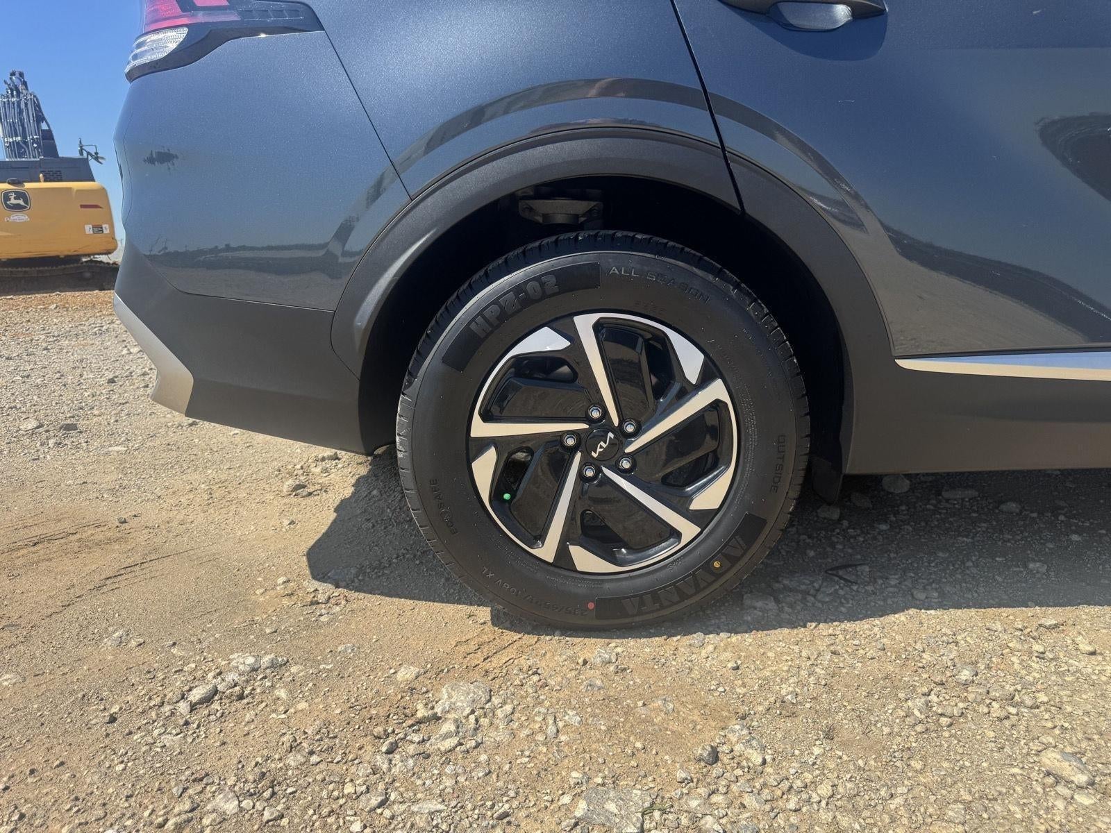 2023 Kia Sportage Hybrid LX