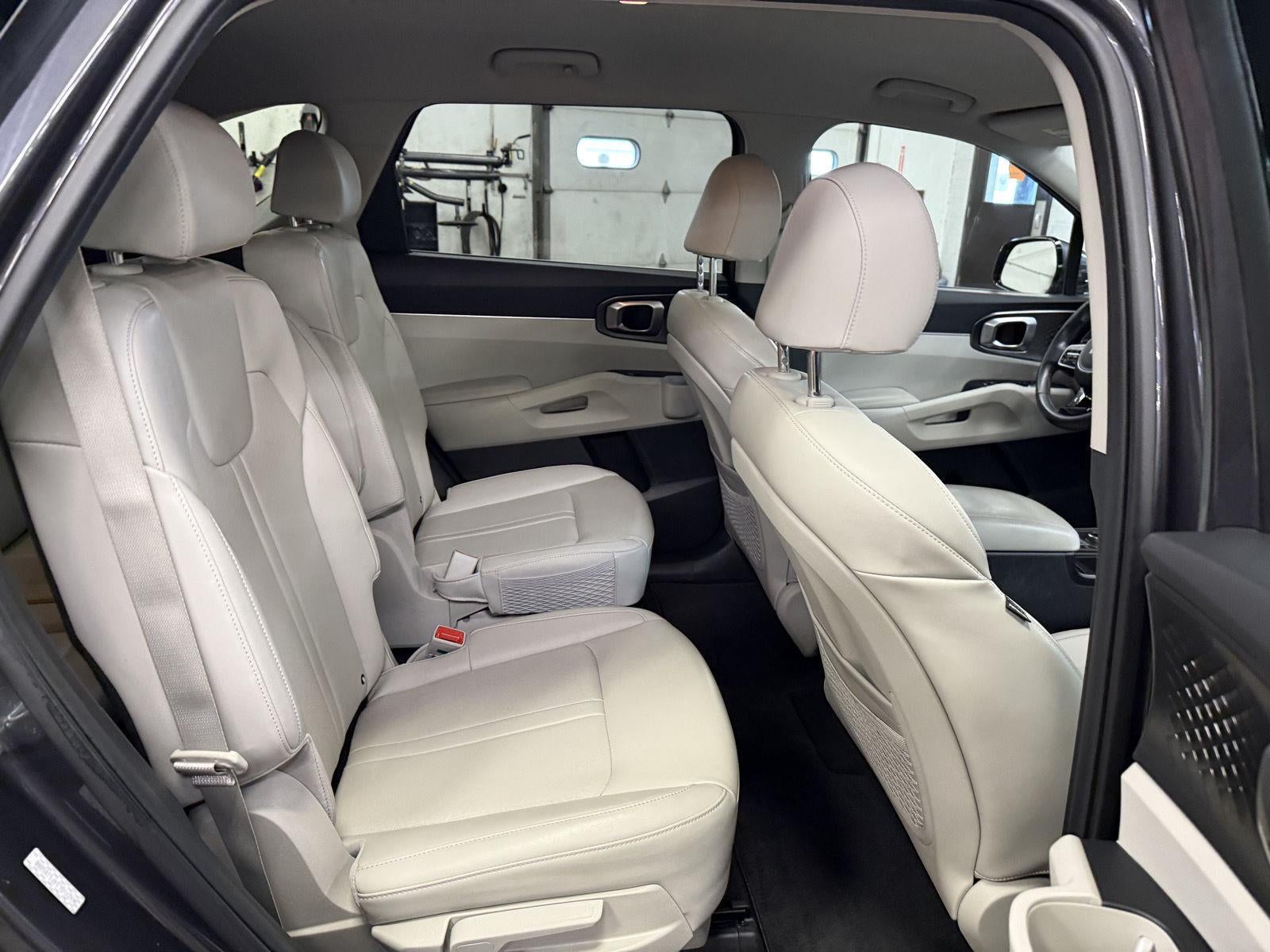 2023 Kia Sorento Hybrid EX