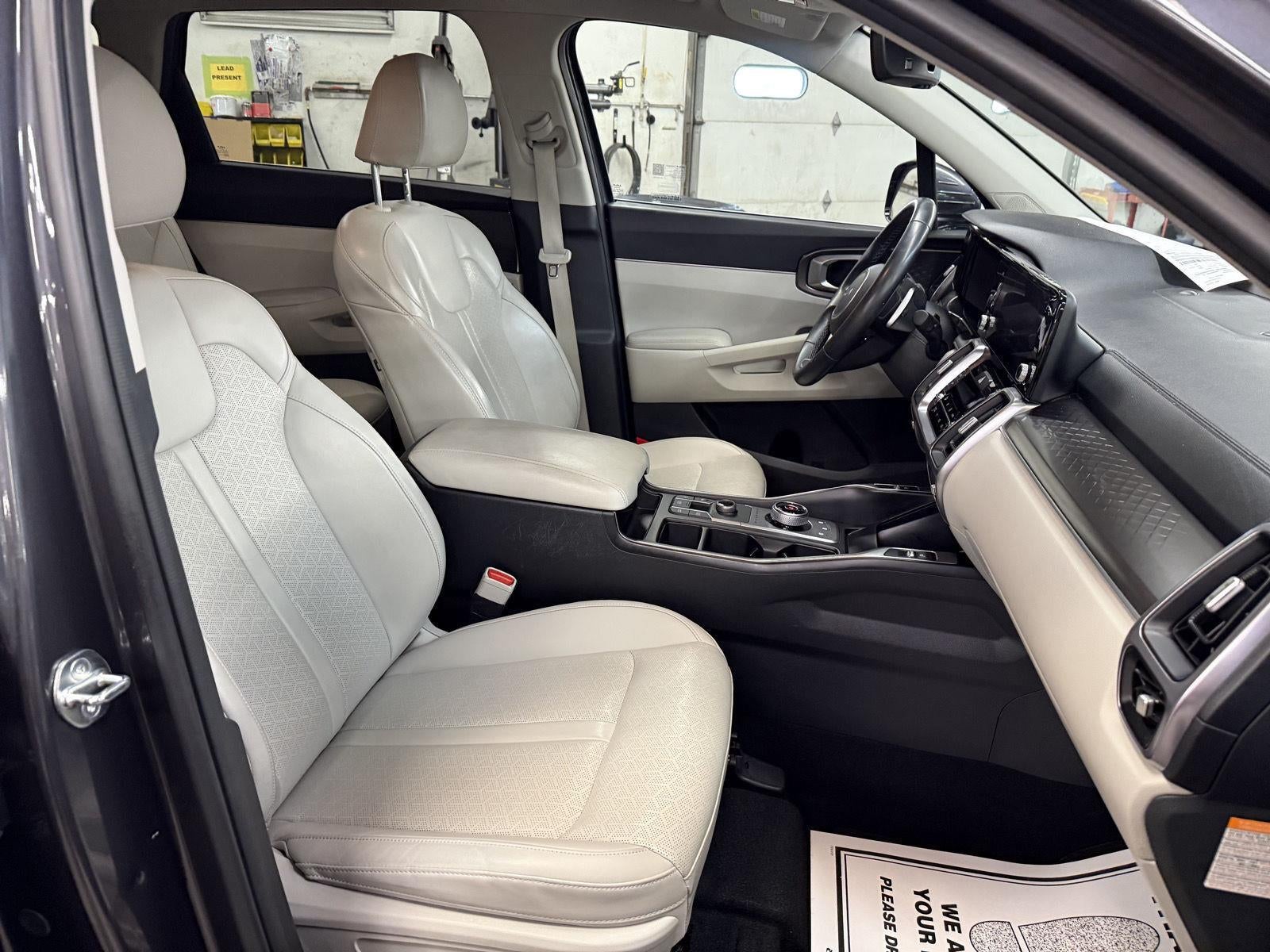 2023 Kia Sorento Hybrid EX