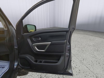 2022 Nissan Titan SV