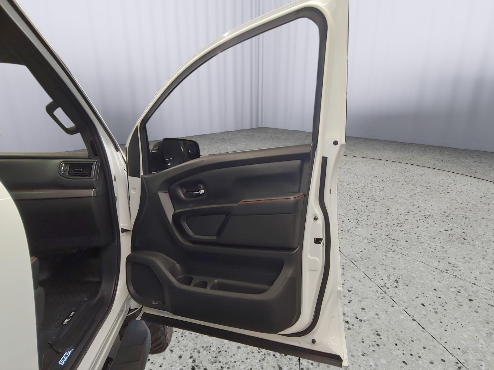 2024 Nissan Titan PRO-4X