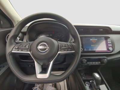 2022 Nissan Kicks SV