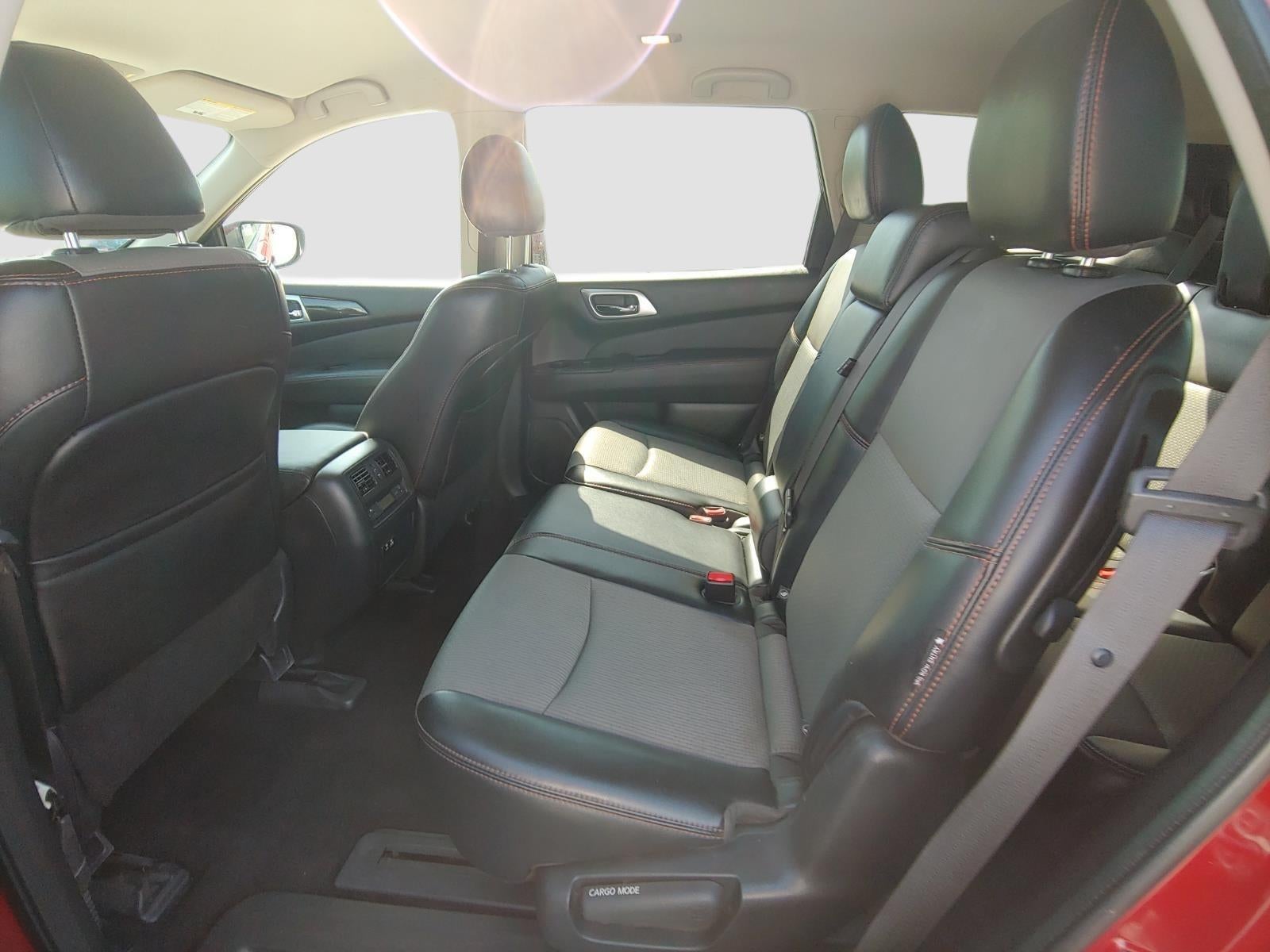2020 Nissan Pathfinder SV